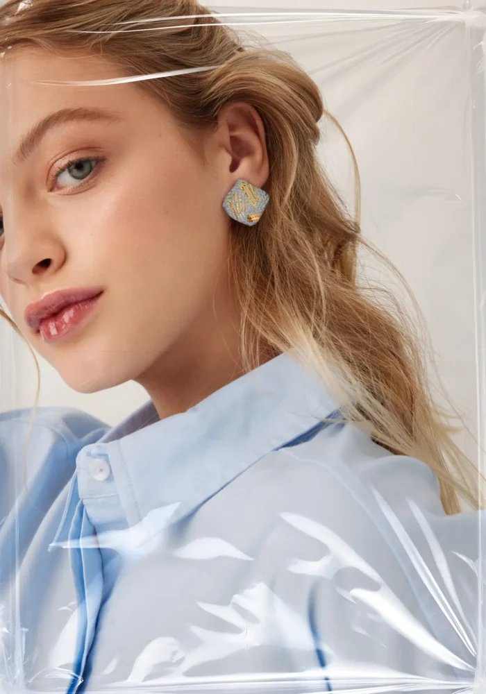 transparent_plastic_wrap_isolated_on_background-copia-2-scaled